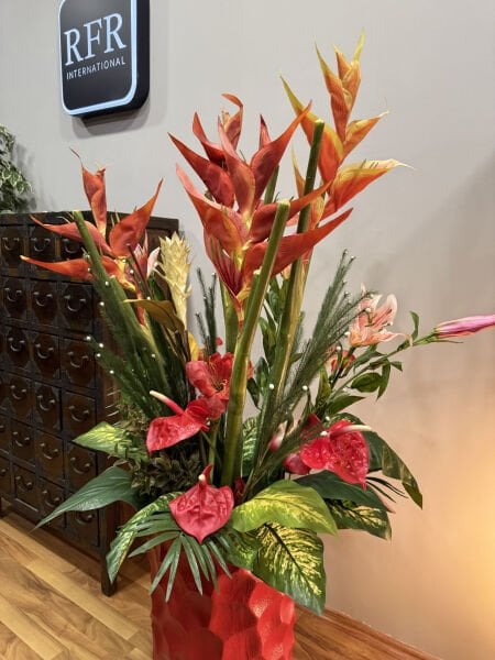 Saksılı Dekoratif Aranjman 170cm