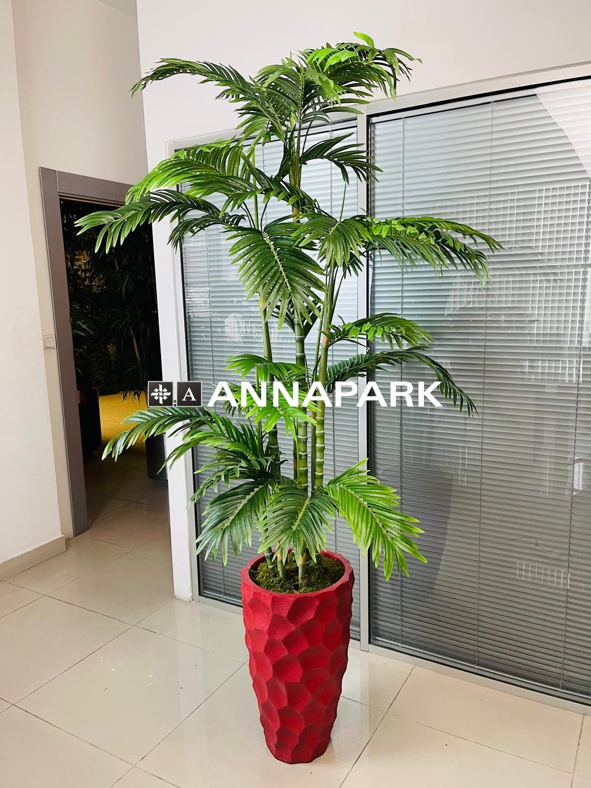 iç mekan fiberglass saksı