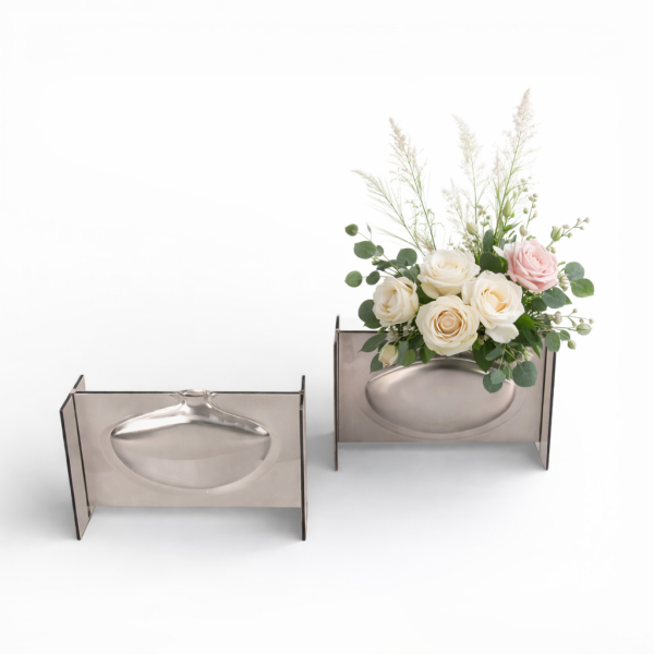 Metal Detaylı Cam Vazo 31x20cm