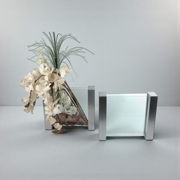 Metal Detaylı Grand Cam Vazo 30x38cm