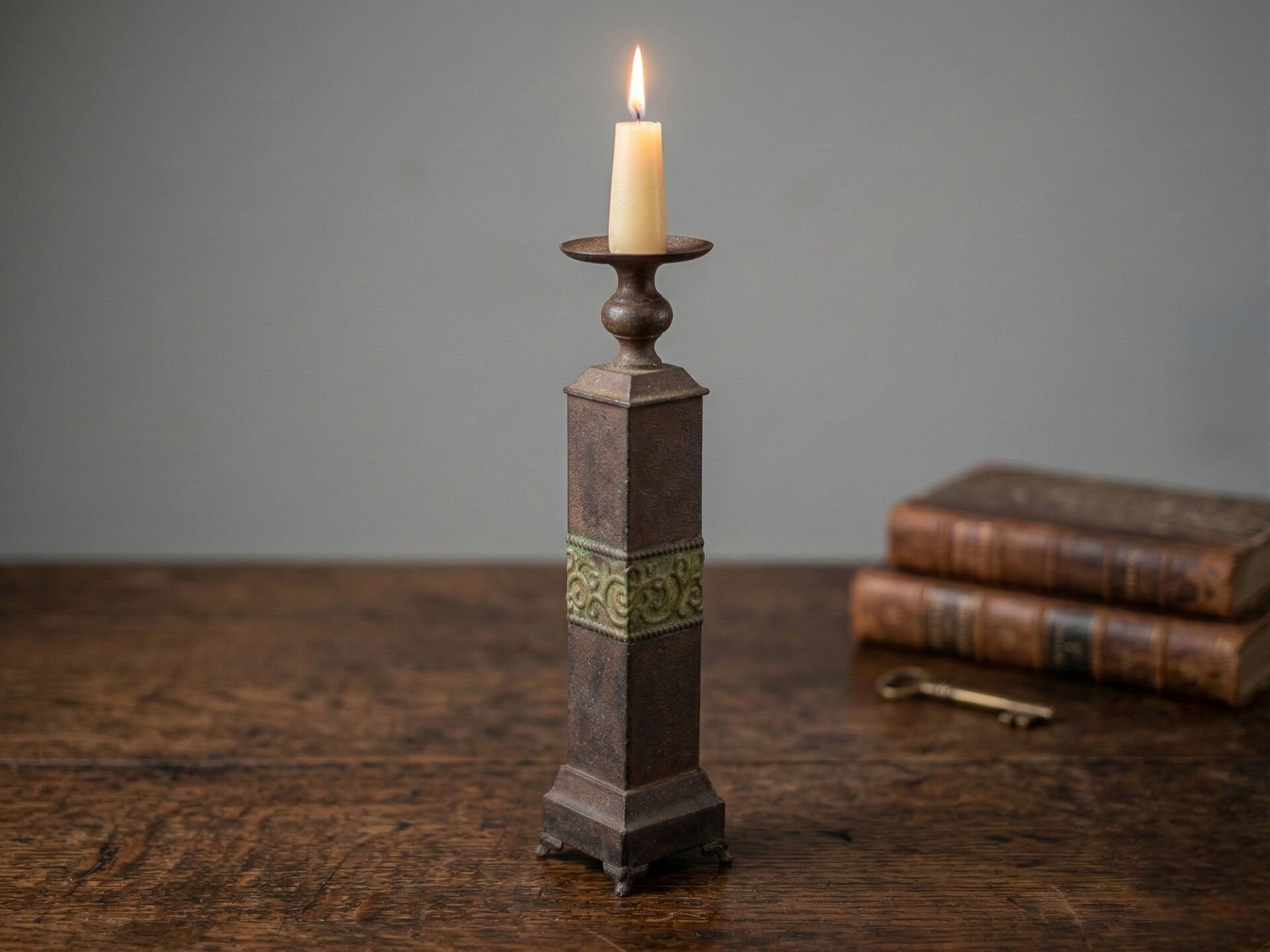 Eskitme El Yapımı Vintage Şamdan ve Mumluk (60 cm)