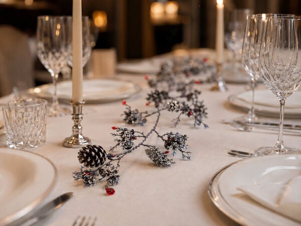 Dekoratif Masa Süsü ve Sarkıt Garland 120 cm – Gümüş
