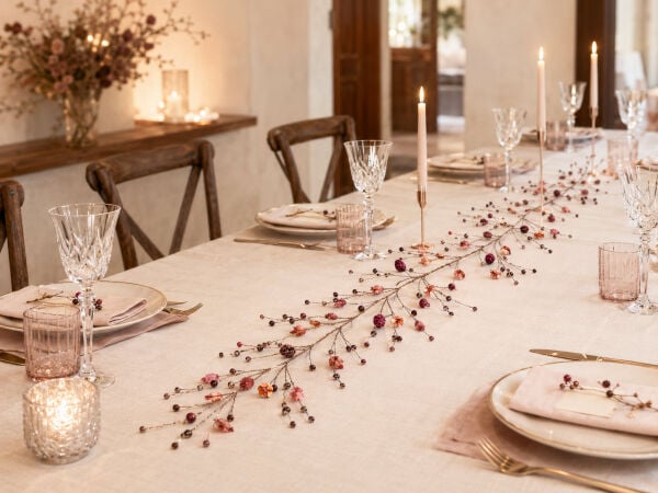 Dekoratif Masa Süsü ve Sarkıt Garland 150 cm – Rose Gold