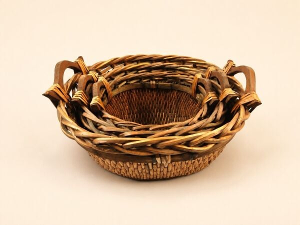 Hasır Sepet – Oval Ahşap Kulplu Düzenleyici 45 × 37 × 23 cm