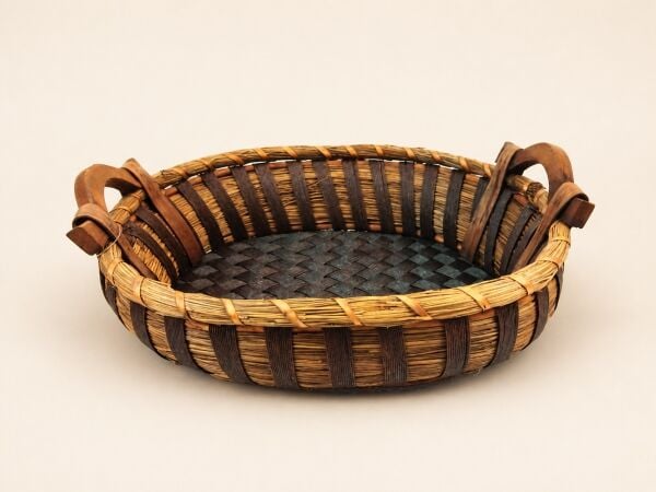 Hasır Sepet – Oval Ahşap Kulplu Tepsi 48 × 38 × 15 cm