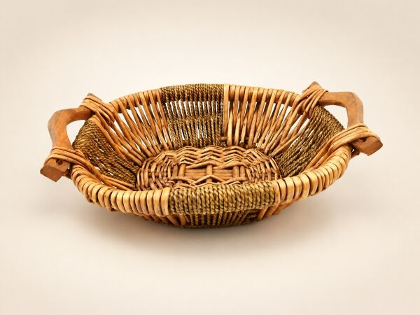 Hasır Sepet – Dikdörtgen Ahşap Kulplu Tepsi 36 × 23 × 9 cm