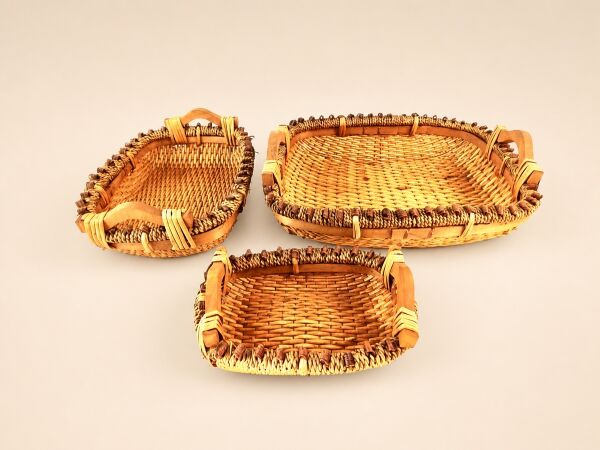 Hasır Sepet – Dikdörtgen Ahşap Kulplu Tepsi 41 × 32 × 9 cm