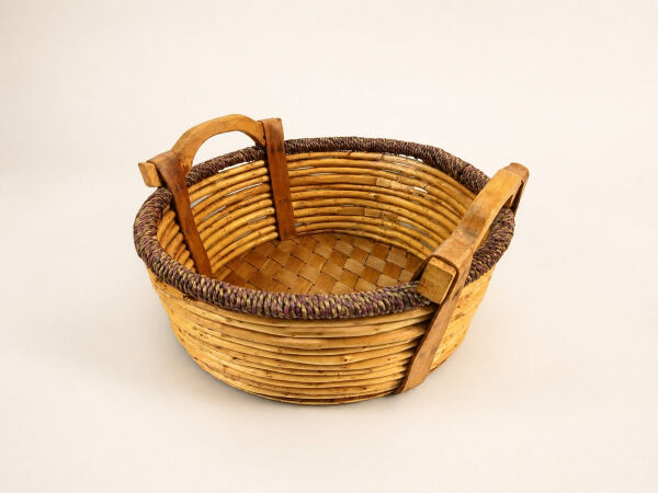 Hasır Sepet – Yuvarlak Ahşap Kulplu Düzenleyici 37 × 37 × 16 cm