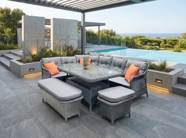 Marbella Köşe Takımı