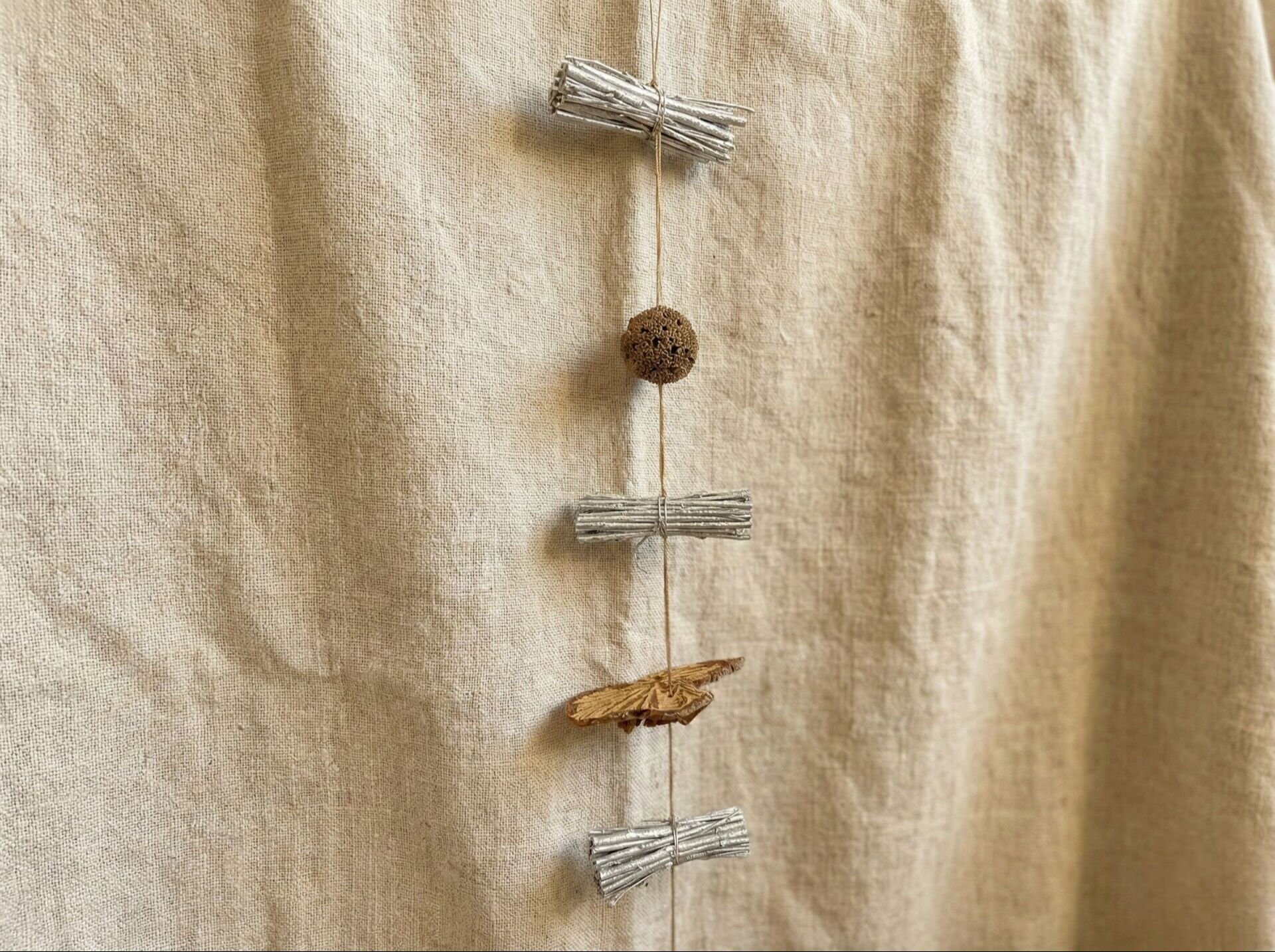 El Yapımı Doğal Dekoratif Garland - Gümüş Detaylı (150 cm)