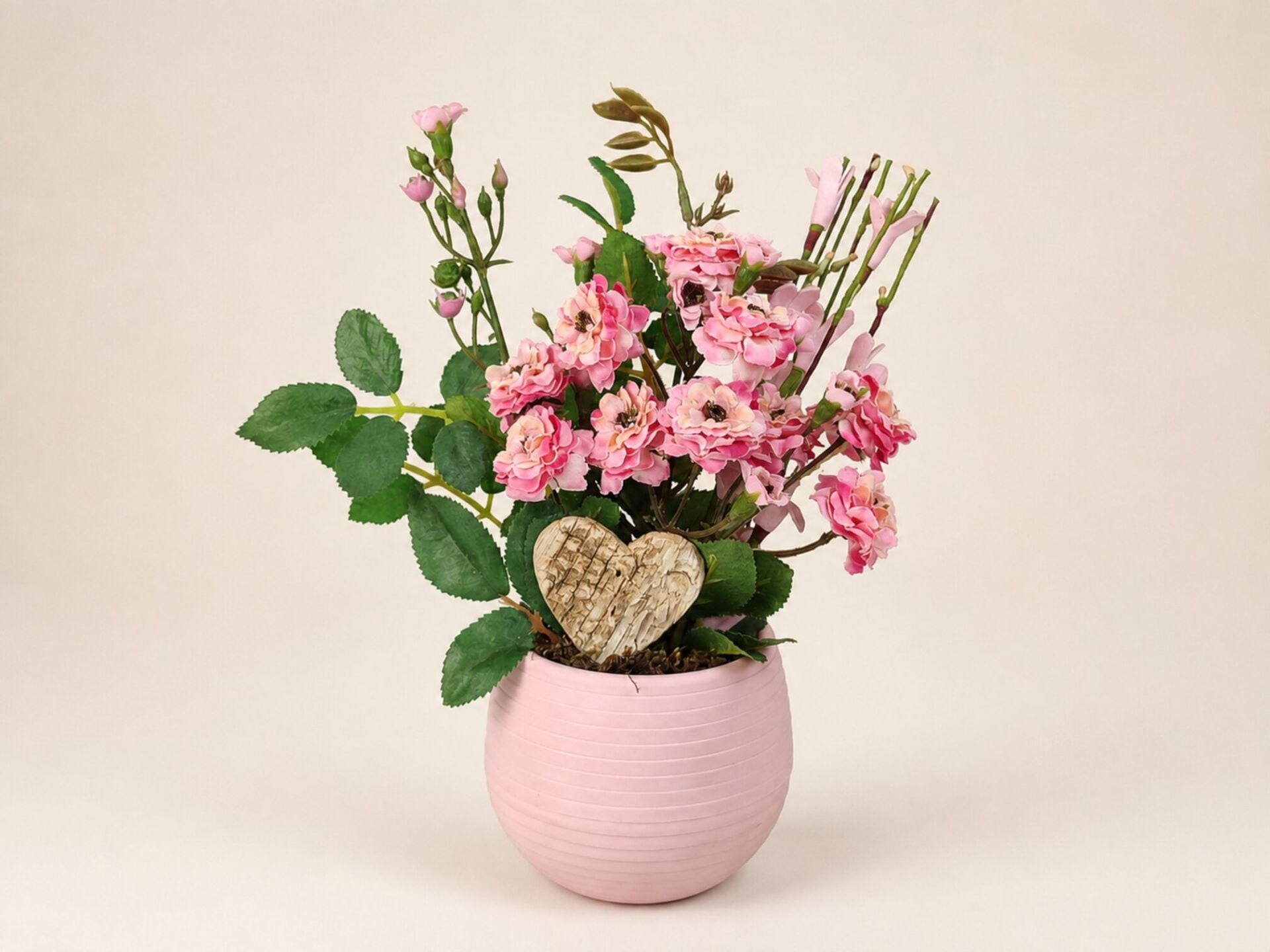 Saksılı Yapay Açelya Ahşap Kalp Detaylı Pembe 18 cm
