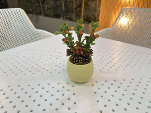 Saksılı Yapay Kokina Aranjmanı Kırmızı 18 cm