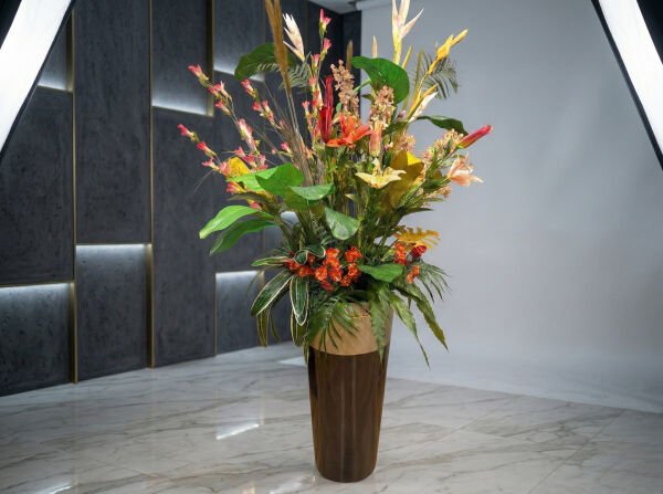 Siyah Fiberglass Saksılı Yapay Çiçek Aranjmanı - 180 cm Tropikal Dekoratif Ağaç