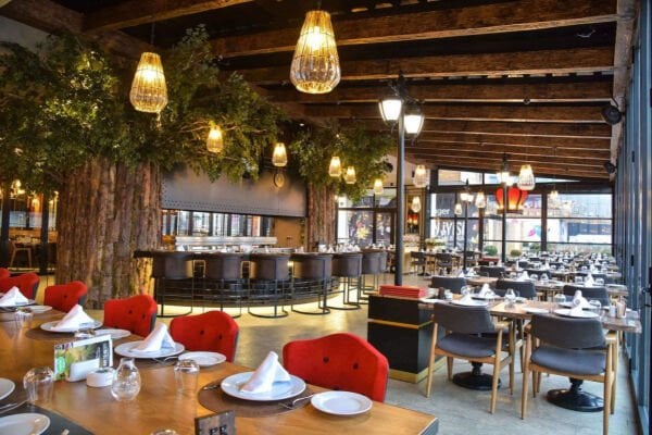 Kurumsal Projeler İçin Özel İmalat Yapay Ağaç